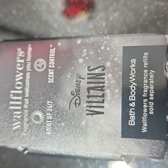 Disney Maleficent Wall Plug In - Picture 7 of 7